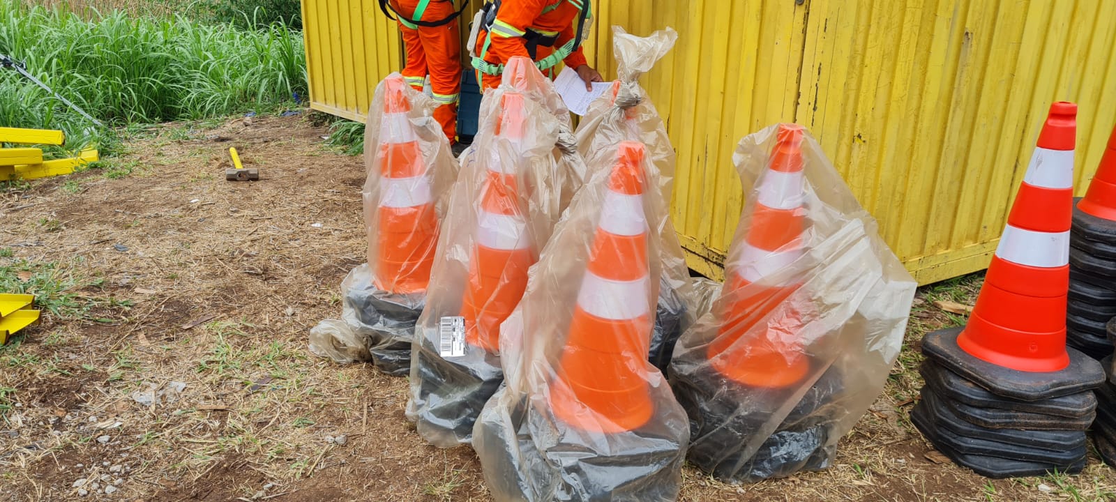 CONES DE TRNSITO - BASE QUADRADA